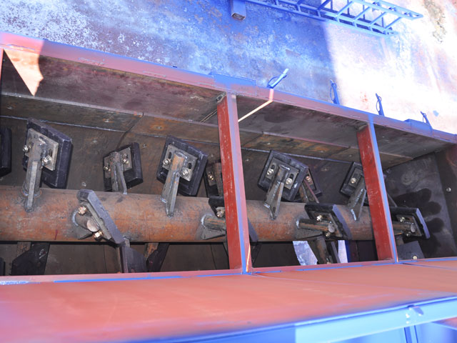 穩定(ding)土廠拌設備部件(jian)