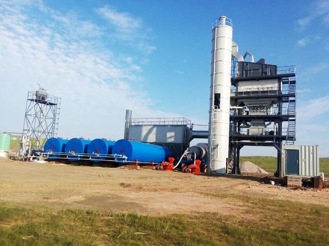 LB2000瀝青攪(jiǎo)拌站