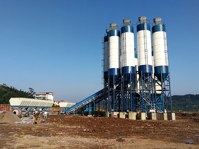 HZS120路橋(qiao)混凝土攪拌站(zhan)